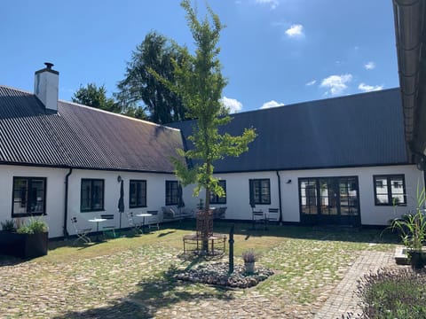 Property building, Inner courtyard view