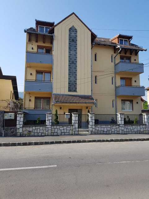 Kiem Premium Apartments Condo in Brasov