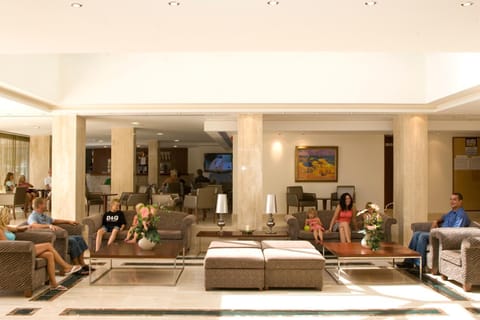 Aparthotel Playa Dorada Appartement-Hotel in S'illot