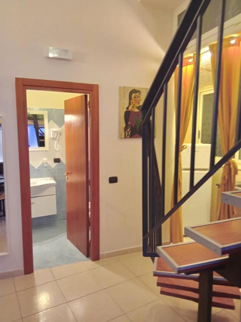 beb maryposa appartment Bed and Breakfast in Naples