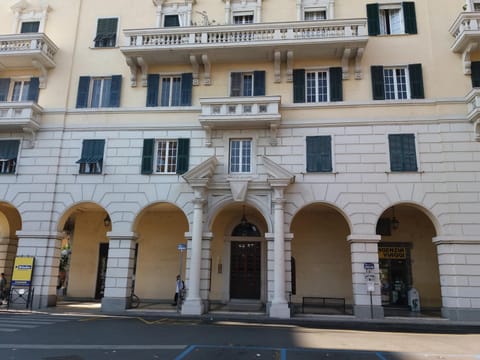 Facade/entrance, Property logo or sign