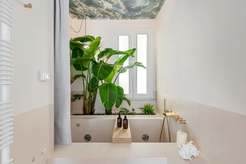 Bathroom, Bath