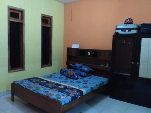 mas Eko Jlatren kost homestay Haus in Special Region of Yogyakarta