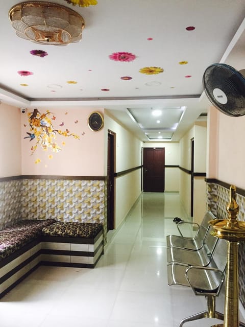 Mega Tourist Home Palarivattom Hôtel in Kochi