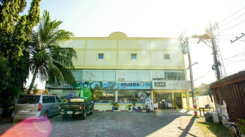 Property building, Facade/entrance