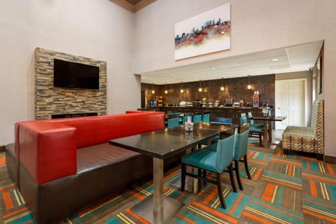 Best Western Bradbury Inn & Suites Hotel in Perry