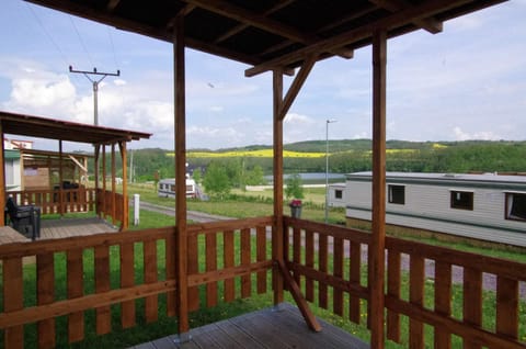 Mobilheimy u prehrady Campingplatz /
Wohnmobil-Resort in South Moravian Region