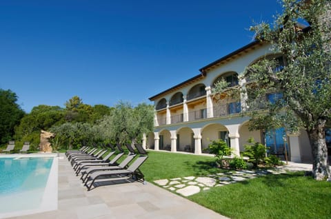 Ca' Barbini Resort Hotel in Garda
