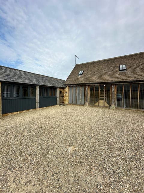 The Warren - Ash Farm Cotswolds House in West Oxfordshire District