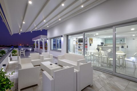Art & Wine Studios and Apts Apartment hotel in Larnaca