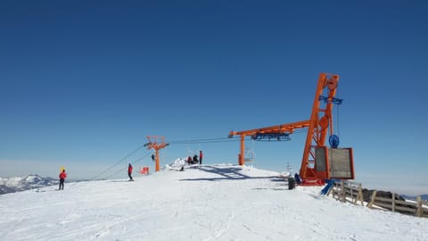 Winter, Skiing