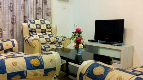 Golden Hill Double Storey Homestay at Night Market Vacation rental in Brinchang