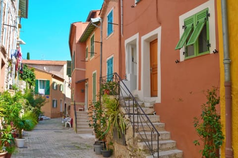 Villefranche Sur Mer One Bed Copropriété in Villefranche-sur-Mer