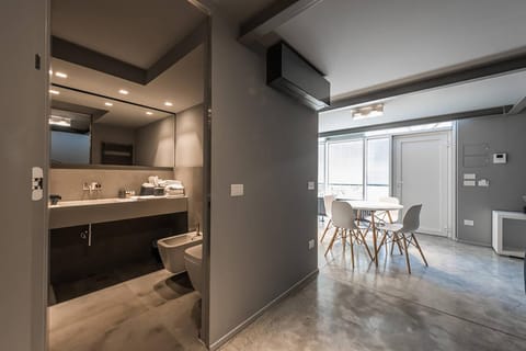 Bathroom, Dining area