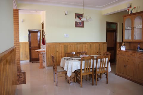 Chandruma Cottage Bed and Breakfast in Uttarakhand
