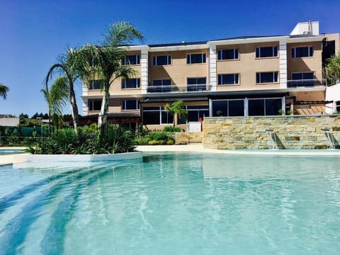 Hot Spring Bath, Swimming pool