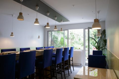 Business facilities, Seating area, Dining area, Garden view, Meals, Breakfast