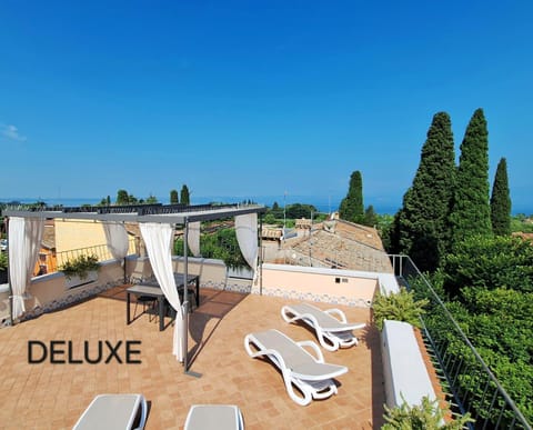 View (from property/room), Balcony/Terrace, City view