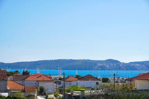 House Mariposa Bed and Breakfast in Trogir