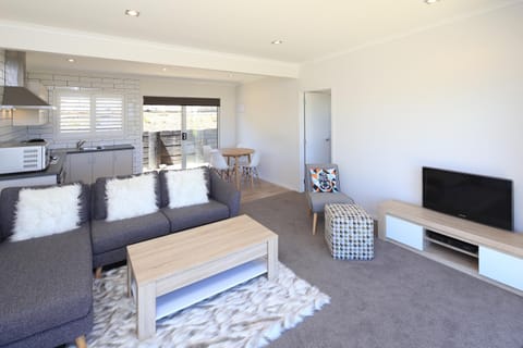 Te Whau Bach Apartments Condo in Auckland Region