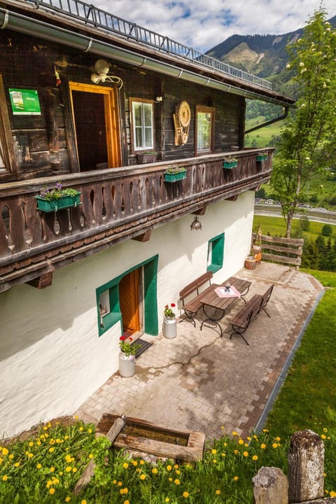 Garden, Balcony/Terrace, Mountain view