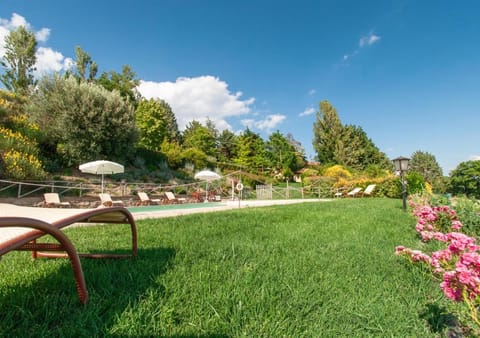 Villa La Ginestra con piscina privata Maison in Umbria