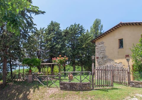 Villa La Ginestra con piscina privata House in Umbria