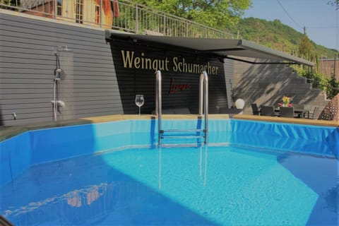 Weingut Schumacher - mit privatem Saunabereich Apartment in Ediger-Eller