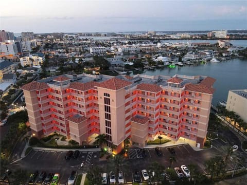 Property building, City view, Sea view, Location