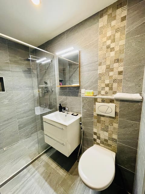 Shower, Bathroom