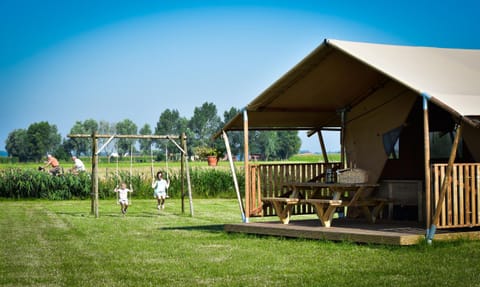 BBQ facilities, Balcony/Terrace