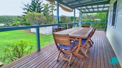 View (from property/room), Balcony/Terrace, Seating area, Dining area, furniture