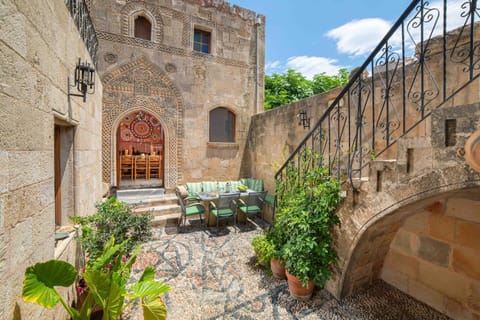 Facade/entrance, Garden, Balcony/Terrace, Inner courtyard view