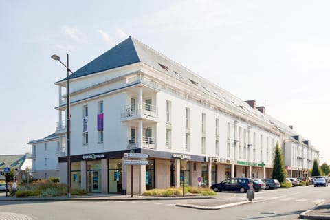 Property building, Facade/entrance