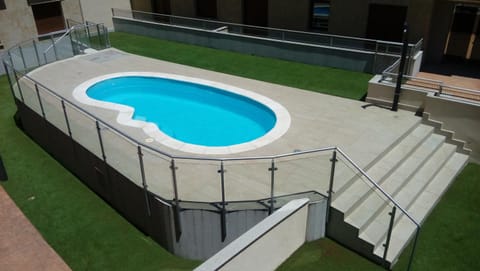 Balcony/Terrace, Pool view, Swimming pool, Swimming pool