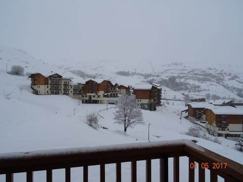 Property building, Winter, Mountain view