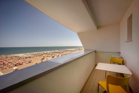 View (from property/room), Balcony/Terrace, Sea view