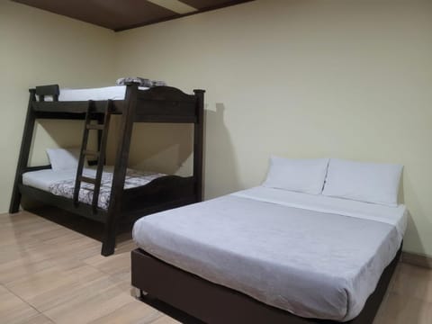 Find Land & a Rest Bed and Breakfast in Quindio, Colombia