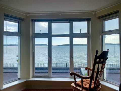 Living room, Sea view