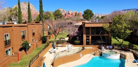 Mountain view, Pool view