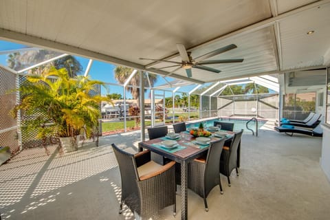 Patio, Dining area