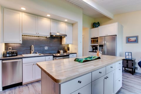 Surfside | Suite on the Sea Condo in Gearhart