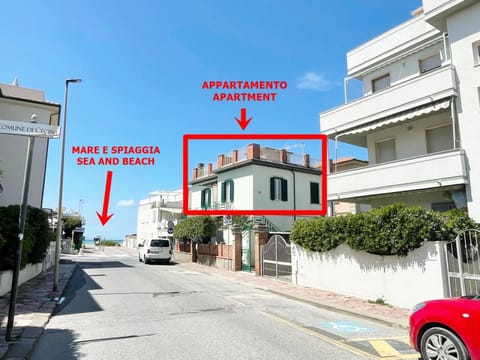 Property building, Day, Neighbourhood, Text overlay, Street view, Location