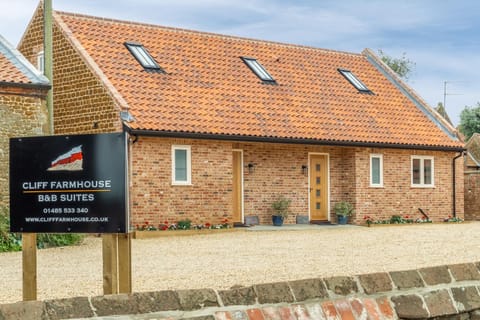 Cliff Farmhouse B&B Suites Bed and Breakfast in Hunstanton