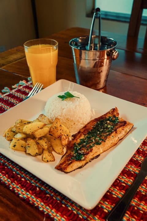 Food and drinks, Food, Lunch, Dinner, Drinks