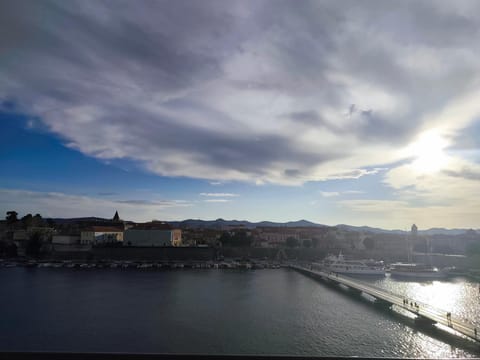 Bird's eye view, View (from property/room), View (from property/room), City view, Garden view, Landmark view