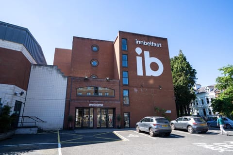 Property building, Street view, Location, Parking