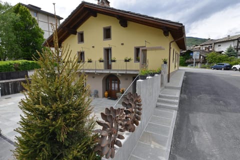 Vecchio Mulino Guest House Übernachtung mit Frühstück in Aosta