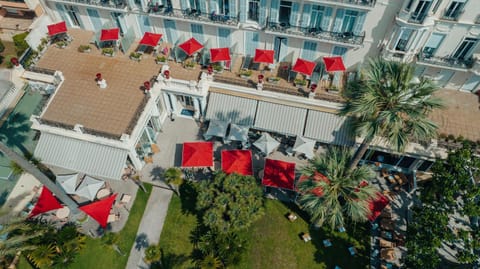 Property building, Balcony/Terrace