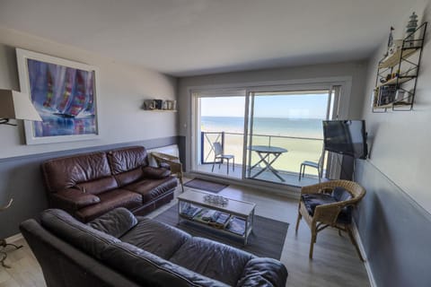 Property building, Living room, Sea view, Sea view